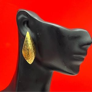 4/$15 gold tone earrings